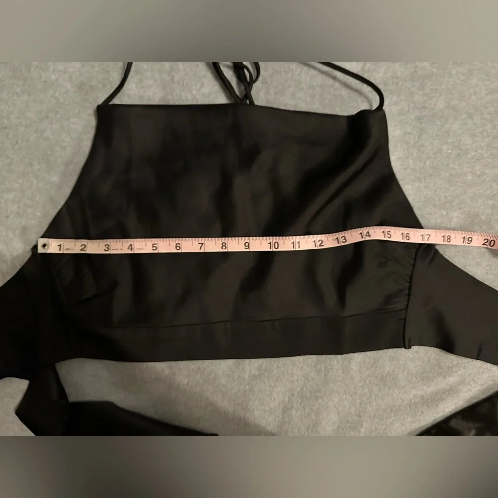 Princess Polly black cowl neck open back crop top size 6 - Picture 7 of 8